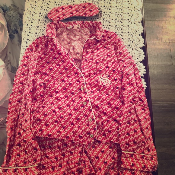Victoria’s Secret pajama set - Picture 1 of 5